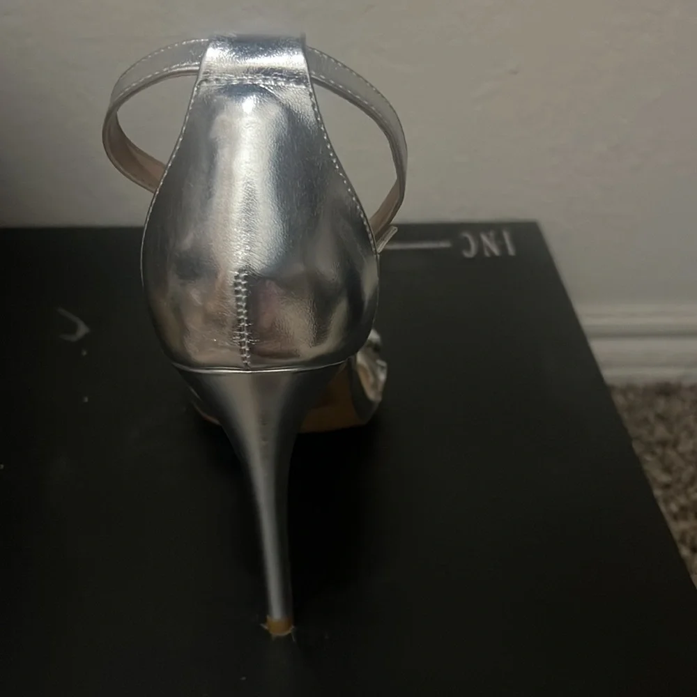 Shoes - Picture 2 of 5